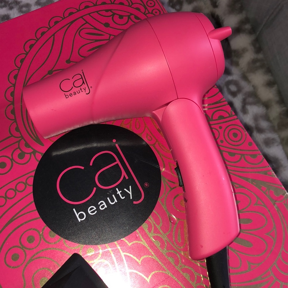 TRAVEL HAIR DRYER - Picture 2 of 6